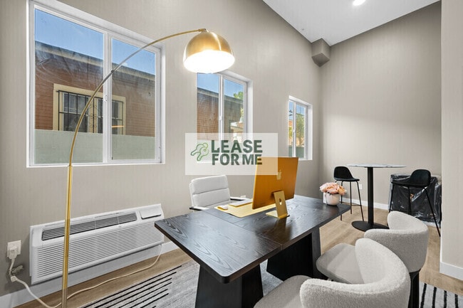 Photo - 4348 Woodlawn Ave Unidad A – Studio