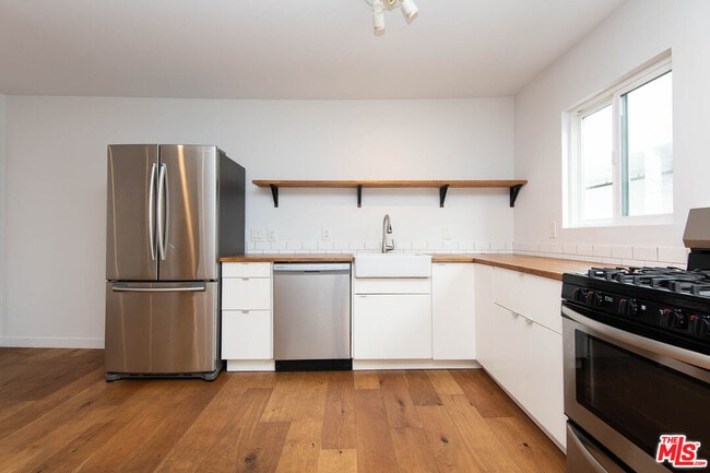 Photo - 3933 Marathon St Unidad 205B