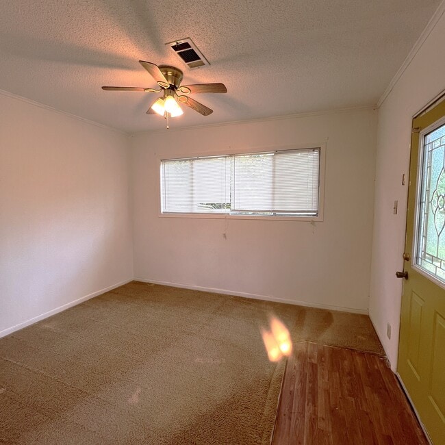 Photo - 900 Marvin Ave