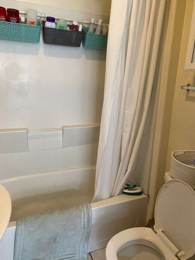 Photo - 943 Broadway Unit 1