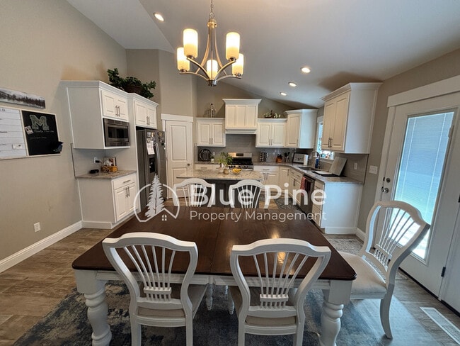 Photo - 5506 Eaglewood Dr