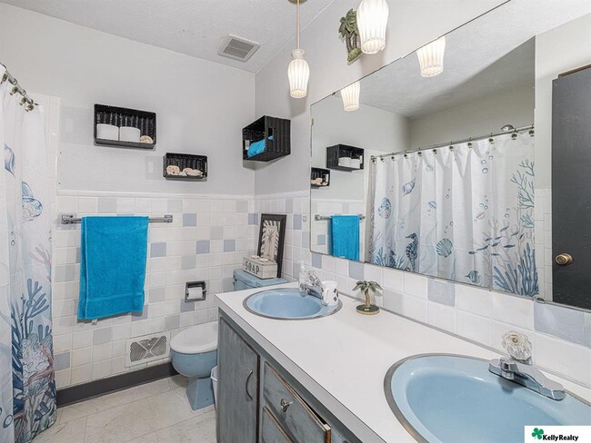 Photo - 7303 Graceland Dr