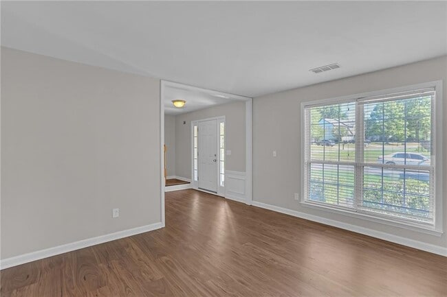 Photo - 3527 Chastain Glen Ln NE
