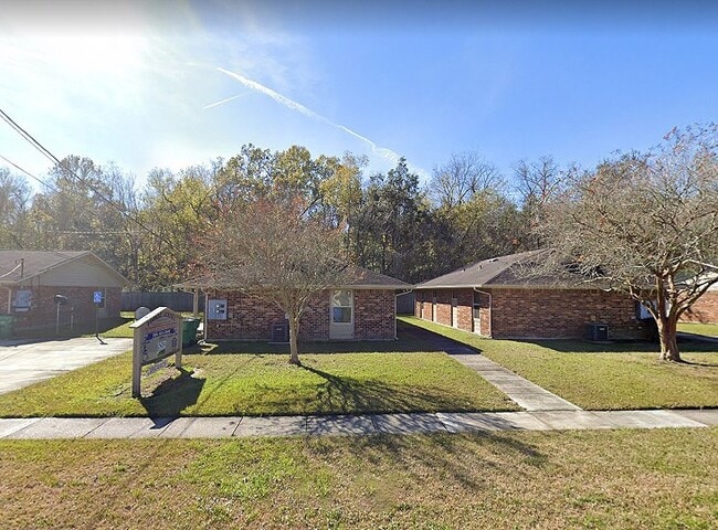 Photo - 46 Iris Ln