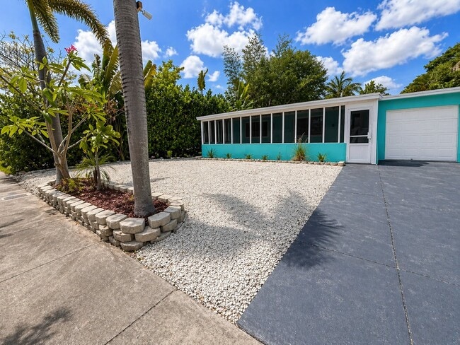 Photo - 1413 SW 23rd Ave