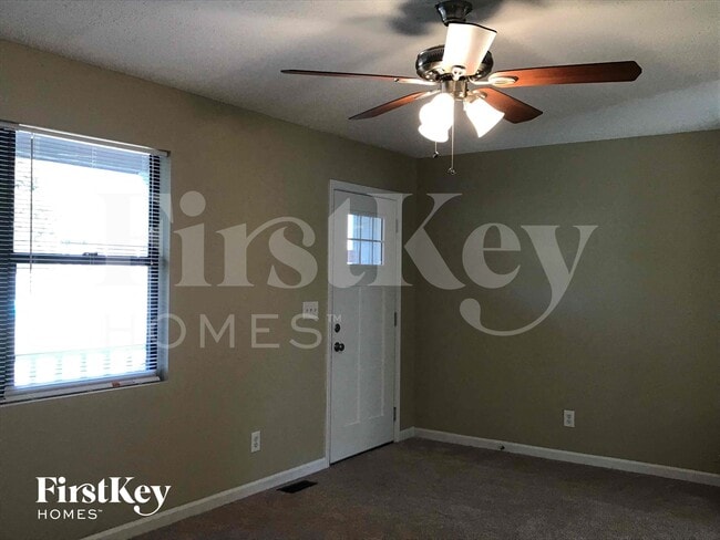 Photo - 3675 Sharon Dr