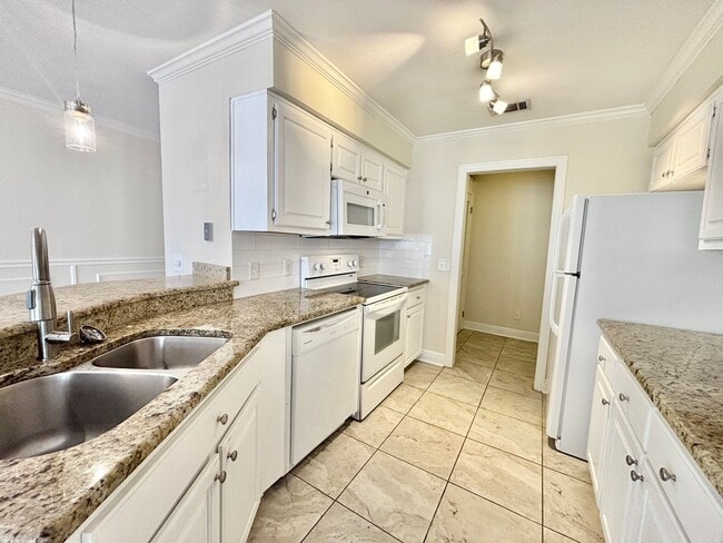 Photo - Charming 3-Bedroom Duplex