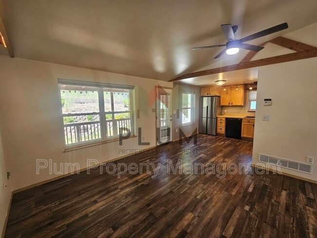 Photo - 917 Discovery Way