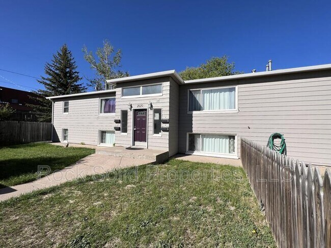 Building Photo - 2020 Dunn Ave