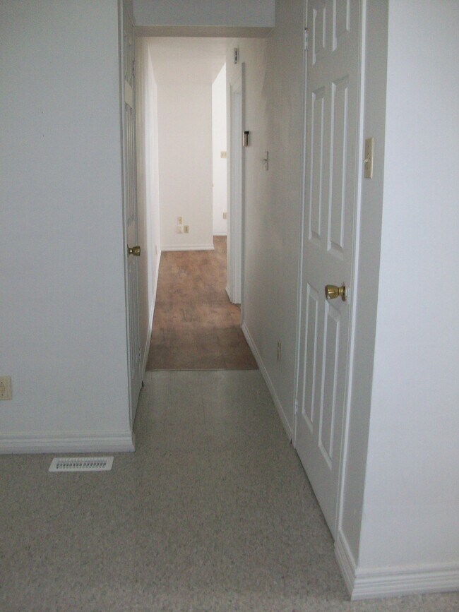 Photo - 539 Reid St Unité A