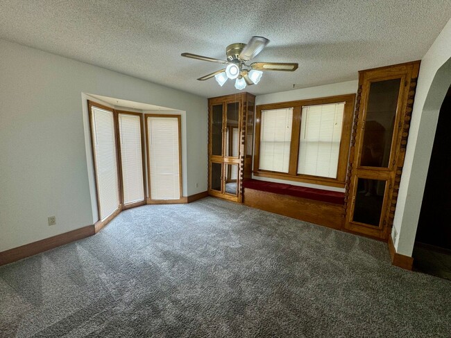 Photo - **COMING SOON** 3 bed 2 bath house in south central Lincoln.