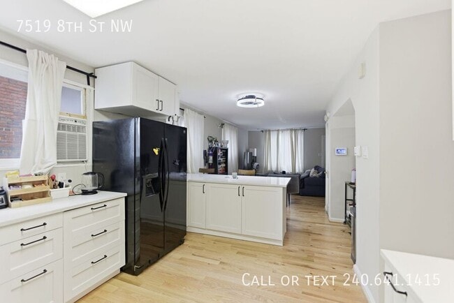 Photo - 7519 8th St NW
