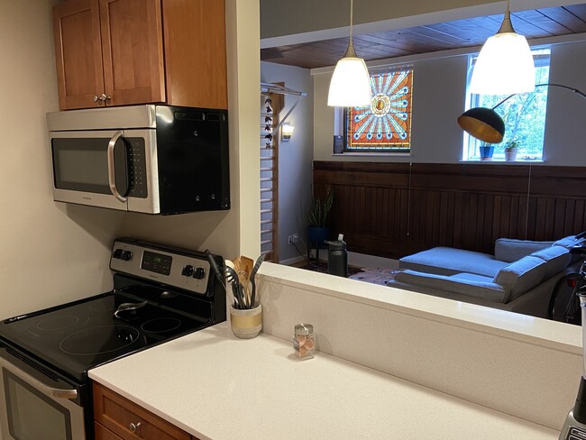 Photo - 17 Bow St Condo Unit uni21 1-bed 1-bath