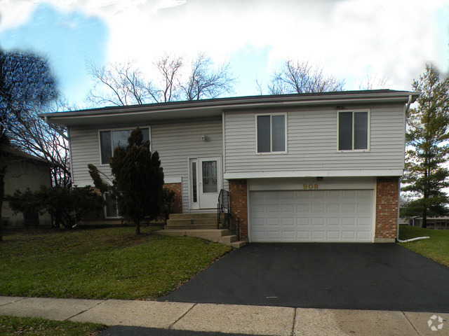 Building Photo - 908 Pheasant Ridge Dr Rental
