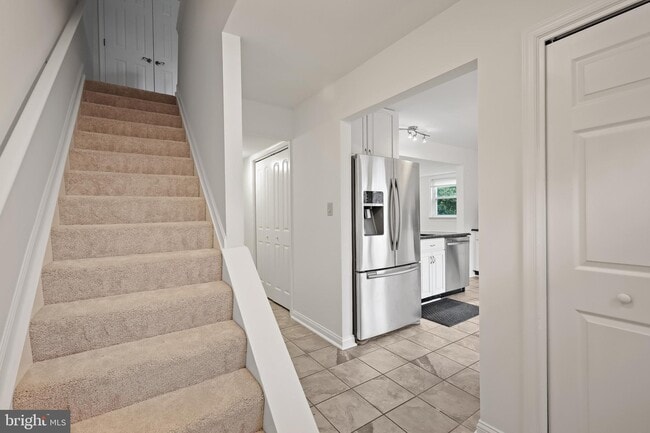 Photo - 332 Charred Oak Ct