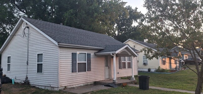 Building Photo - 4604 Franklin Rd Rental