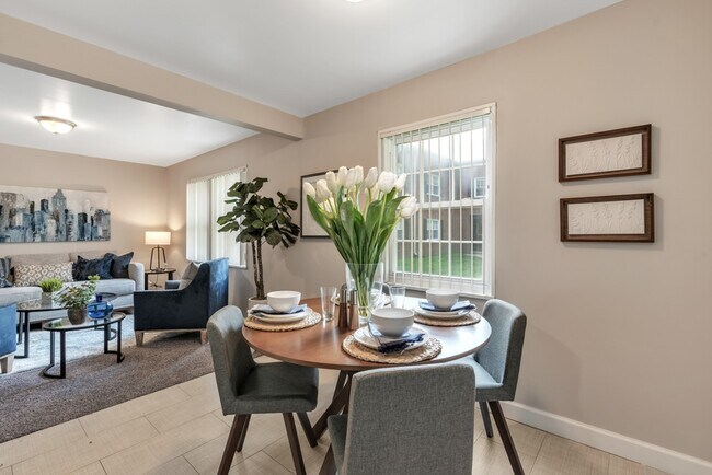 Larchmont Estates