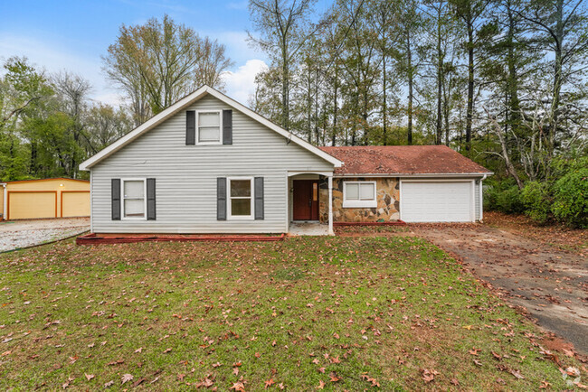 Building Photo - Cute 4 Bedroom Rental