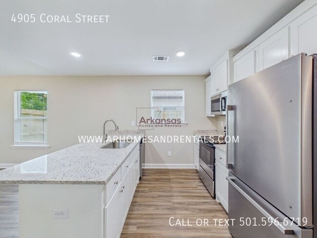 Photo - 4905 Coral St