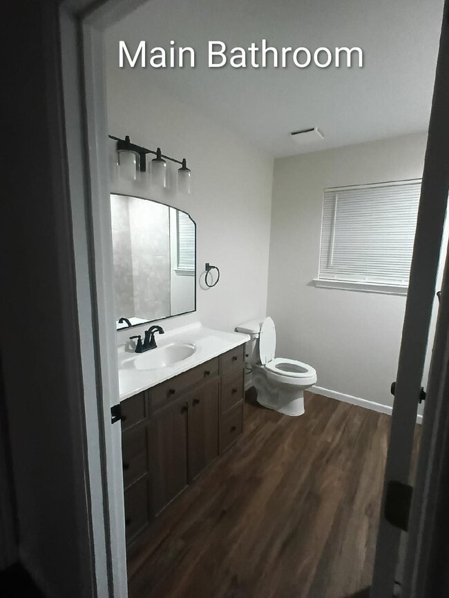 Photo - 352 S Johnson Ave