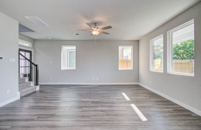 Photo - 3112 Valley Peak Dr