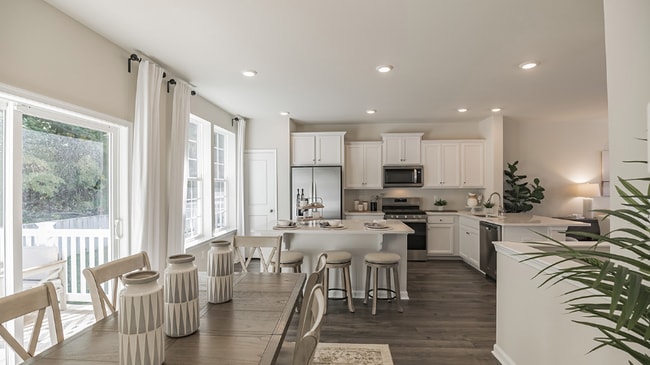 Photo - 527 N Palace Dr