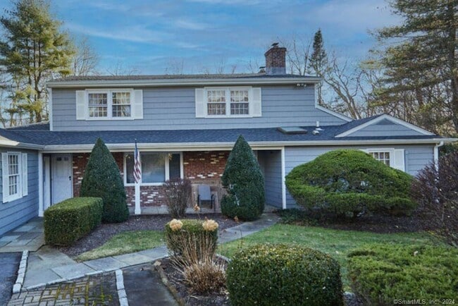 Photo - 4 Fermily Ln House