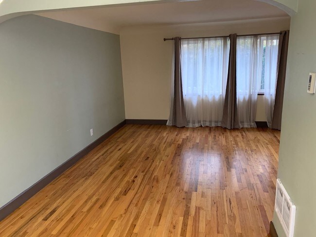 Photo - 2 br, 1 bath House - 1403 NW 23rd Ave #3