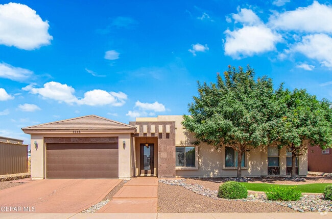 Building Photo - 5648 Valley Oak Dr Rental