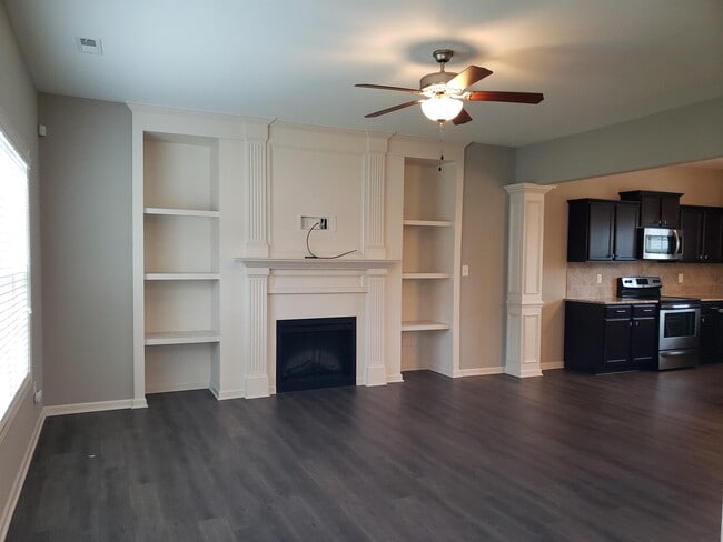 Photo - 2729 Mosquera Dr