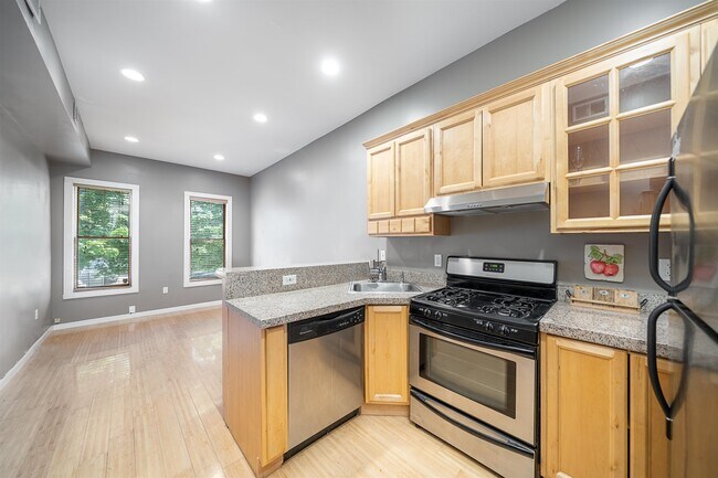 209 Webster Ave