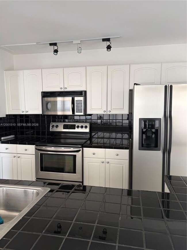 Photo - 3205 Liberty St