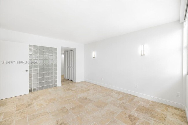 Photo - 1420 Brickell Bay Dr Unidad 1401a