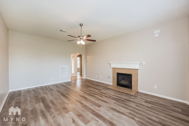 Photo - 4511 Monarch Blue Ln