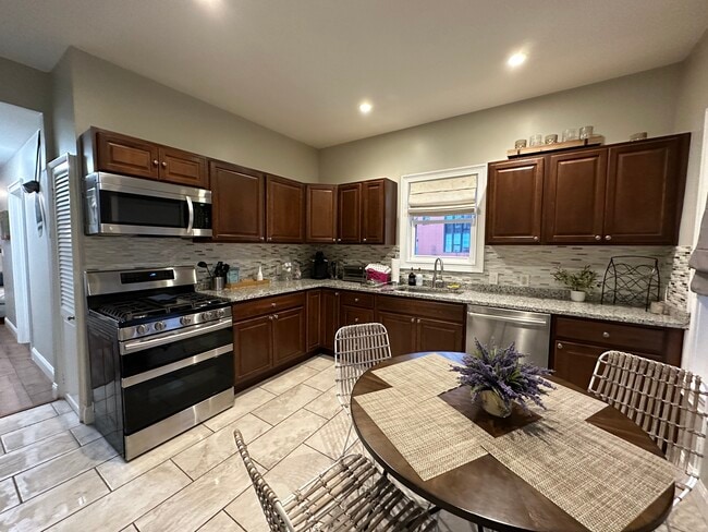 Photo - 2 Shelby St Unit 1