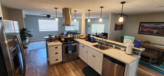 Photo - 808 S Navajo Dr