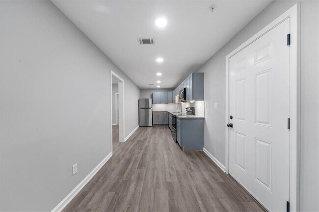 Photo - 5399 Northland Dr NE Unit 3