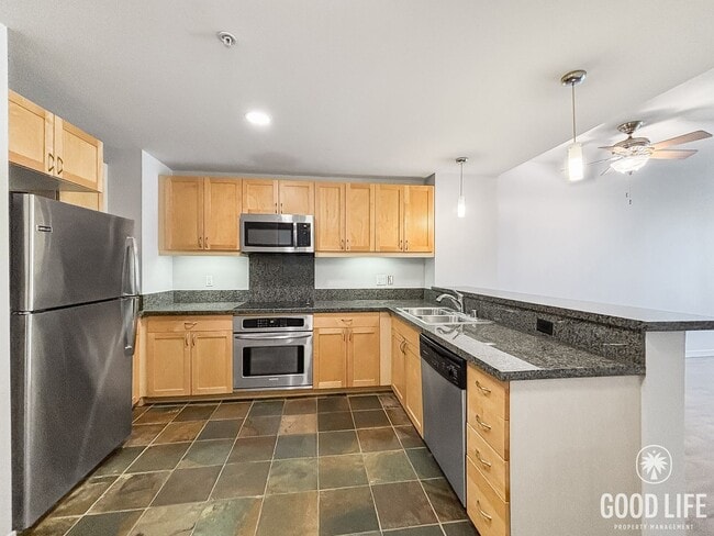 Photo - Beautiful 1BD/1BA Condo in Downtown W/ Off...