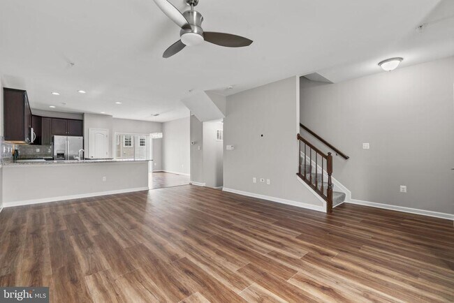 Photo - 9442 Adelaide Ln