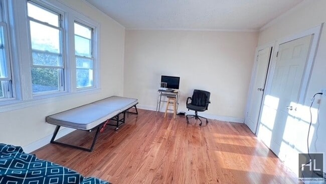 Photo - 101-53-101114 114th St Unidad 2