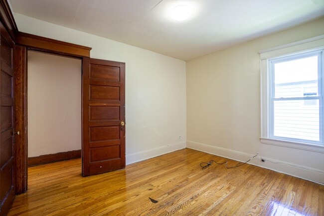 Photo - 725 Livingston Ave Unit Livingston 725
