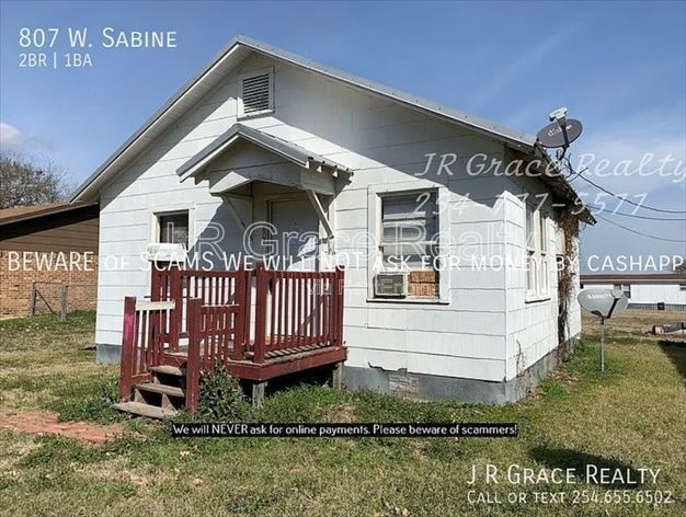 Photo - 807 W Sabine St
