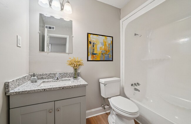 Photo - Dogwood Lane Apartments