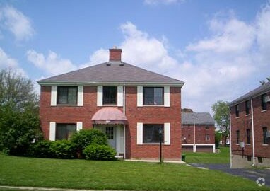 Photo - 539 Telford Ave