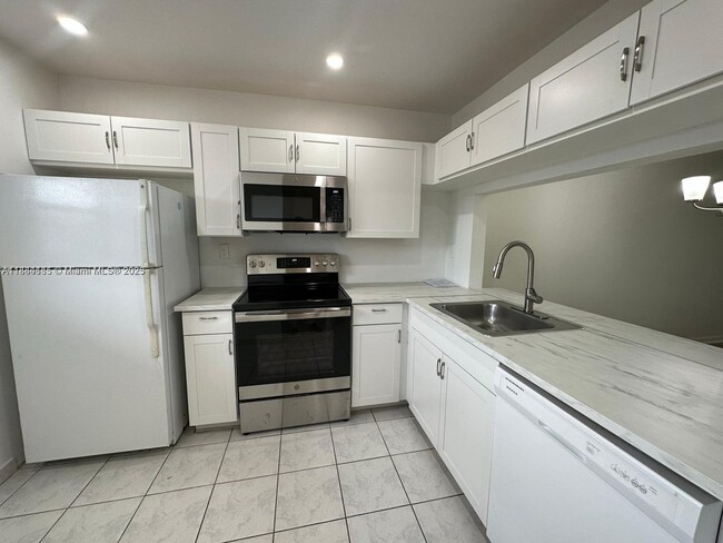 Photo - 10453 NW 11th St Unit 206