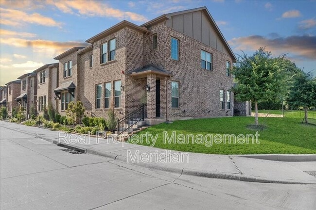 Building Photo - 815 Ponds Edge Ln