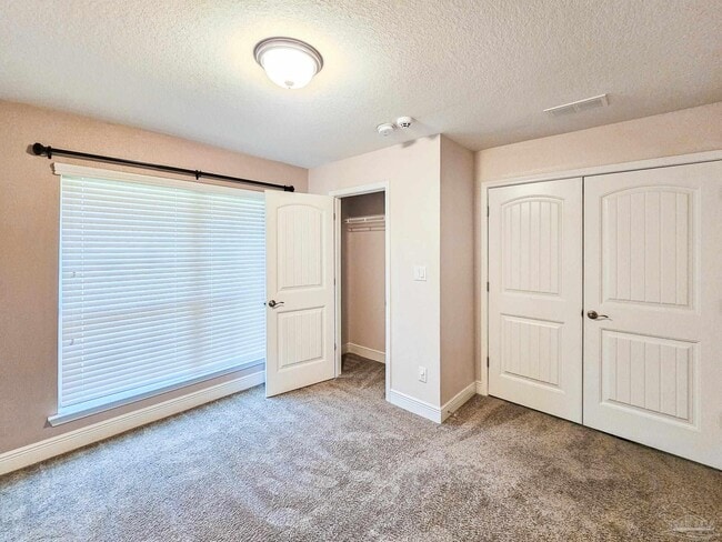 Photo - 6305 Parakeet Trail