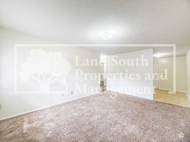 Photo - 620 N Lake Ave