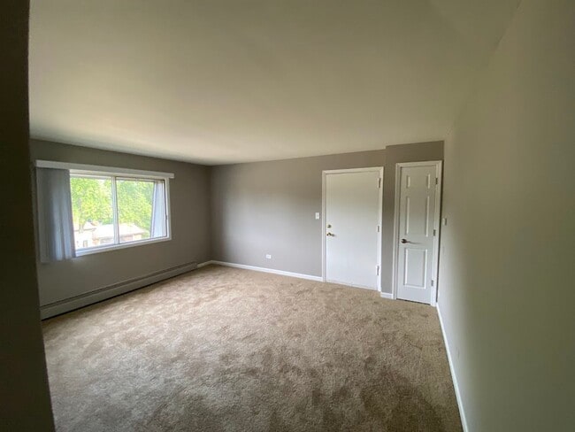 Carriage House Apartments LLC