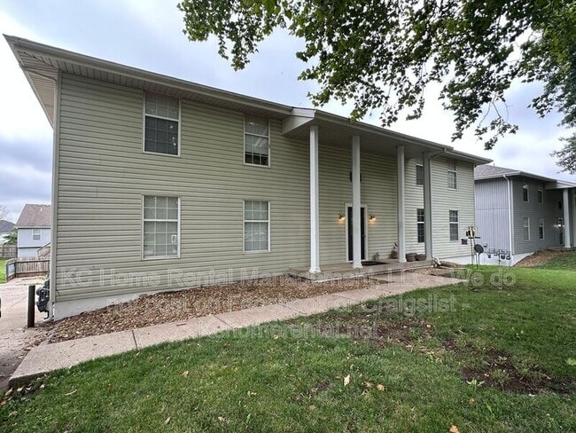 Photo - 211 Barr Rd Unit #A